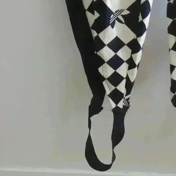 ADIDAS | Women's Off-White/Black  Checkered Ski Chic Stirrup Leggings - Picture 7 of 9